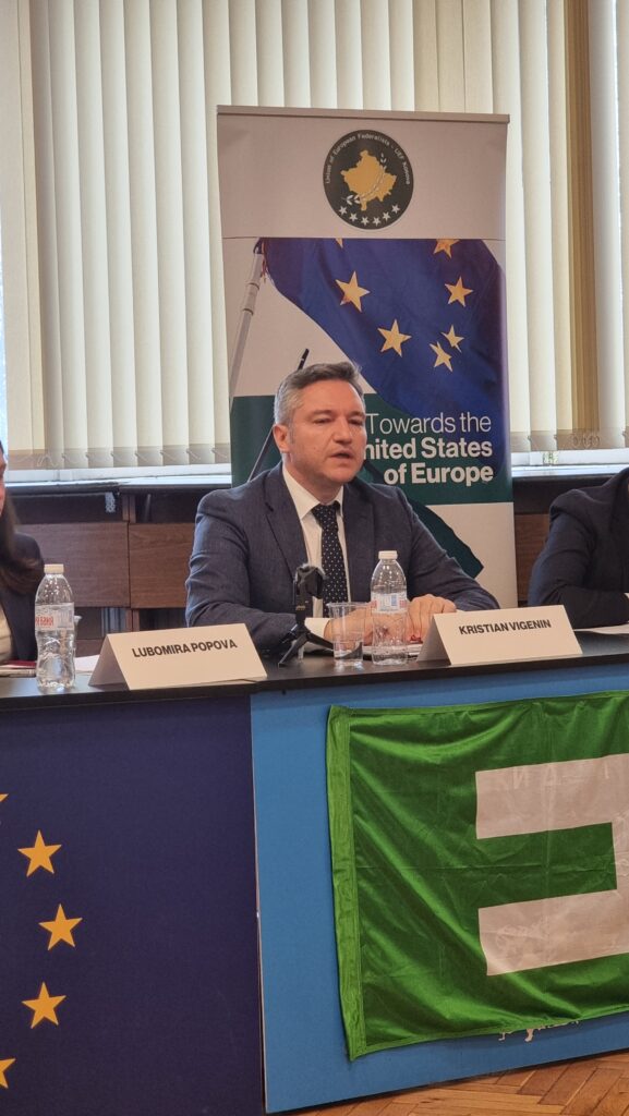 20251213 125644 577x1024 1 - UEF