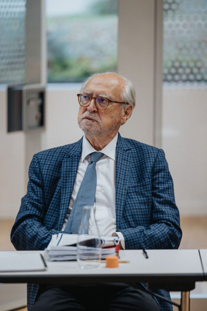 DavidAROUS 2180 - UEF