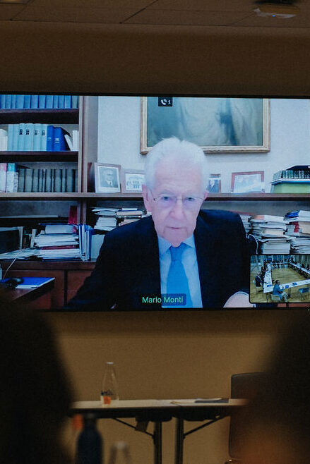 DavidAROUS 9857 edited - UEF